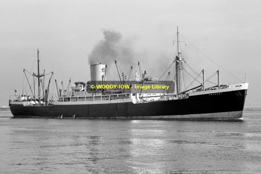 mc0087 Royal Mail Cargo Ship Derwent , built 1949 ex Persic photo